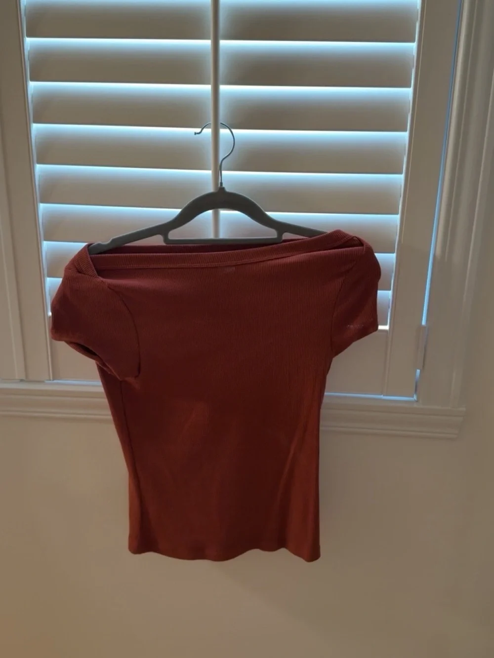 H&M Off-Shoulder Ribbed Tee - Rust Brown - Picture 1 of 1